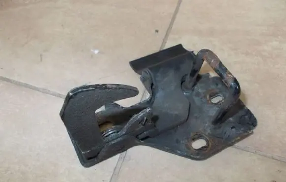 Seat Altea Engine bonnet/hood lock/latch loop/hook 5P0823480