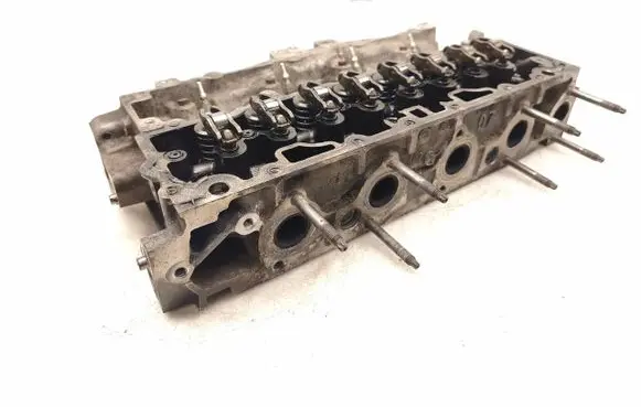 Peugeot 207 Engine head 9684487210