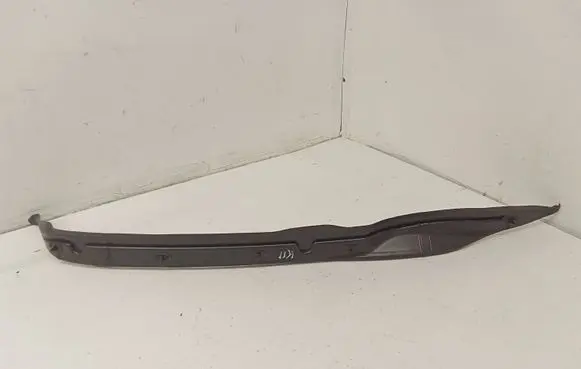 Citroen C4 II Picasso Fender end trim 9676660880