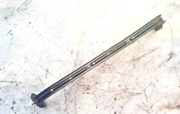 Volvo S40 Fuel tank mounting bracket 