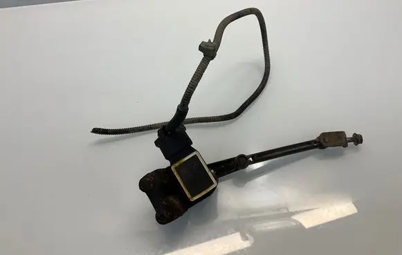 Mercedes-Benz E W211 Air suspension front height level sensor A0105427717 0105427717