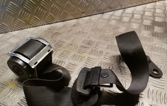 Mini One - Cooper Coupe R56 Front seatbelt 2751225