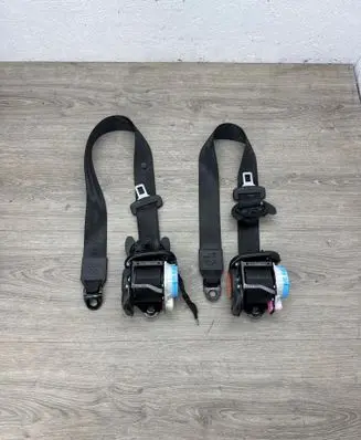 Audi Q3 8U Set of seat belts 8U0857705C 8U0857706C 307139299G48AK