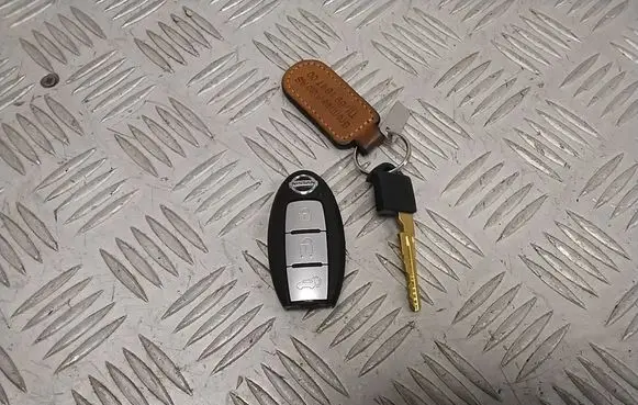 Nissan Juke II F16 Ignition key/card 7812DTXN1