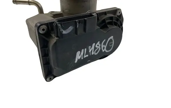 Toyota Avensis T250 Throttle valve 220300D021