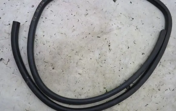 Nissan Note (E12) Rubber seal rear door KRIS235789