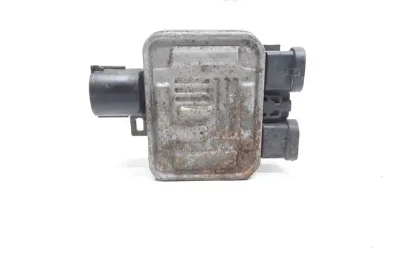 Volvo S60 Coolant fan relay 940011200