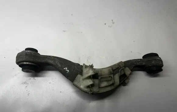 BMW 5 G30 G31 Rear upper control arm/wishbone 6870536