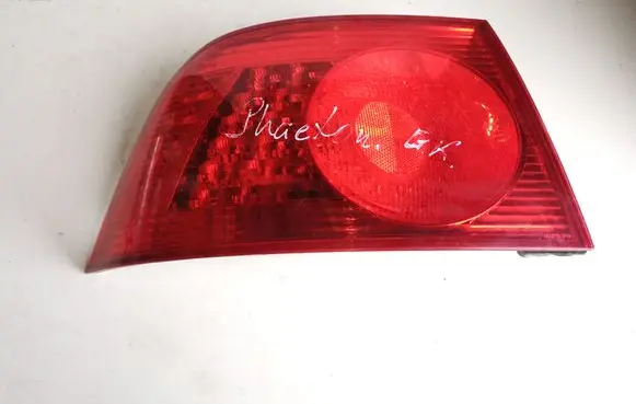 Volkswagen Phaeton Rear/tail lights 333121L