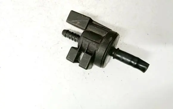Volkswagen Jetta V Valve vacuum 06e906517