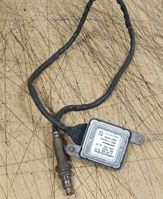 Mercedes-Benz C W204 Lambda probe sensor A0009053603