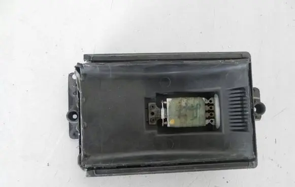 Audi A3 S3 8L Heater blower motor/fan resistor 