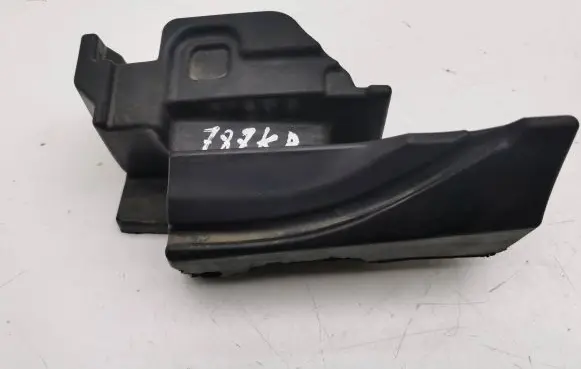 Renault Megane E-Tech Fender end trim 