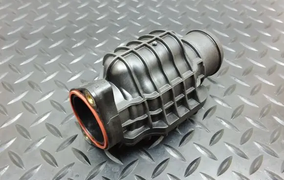 Citroen DS4 Turbo air intake inlet pipe/hose 9687261180