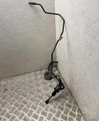 Nissan Juke I F15 Clutch master cylinder 306101ka1a