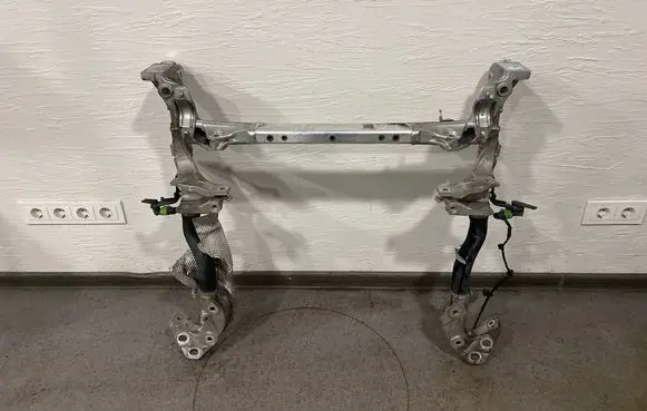 Audi Q7 4M Front subframe 4m0399315T