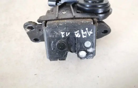 Toyota Urban Cruiser (XP110) Tailgate/trunk/boot lock/catch/latch