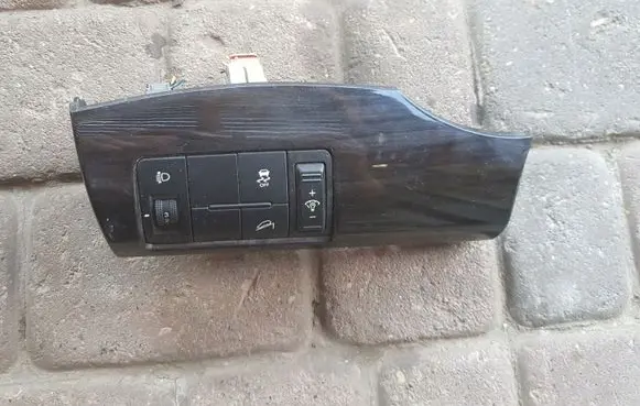 KIA Sorento ESP (stability program) switch 