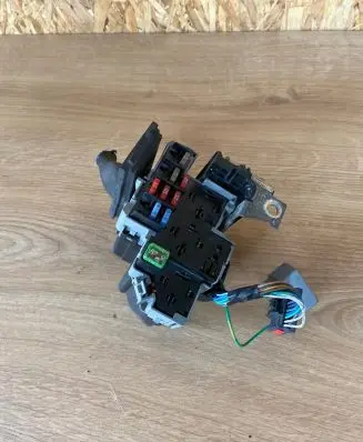 Ford Galaxy Fuse module