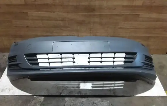 Volkswagen Golf VII Front bumper 5G0807221