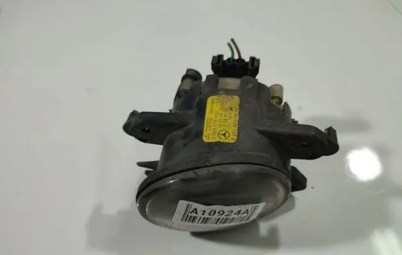 Mercedes-Benz A W169 Front fog light 0305076002