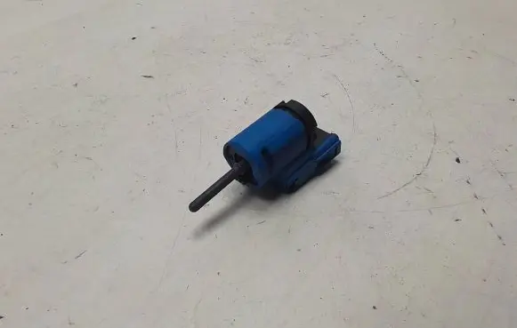 Clutch pedal sensor