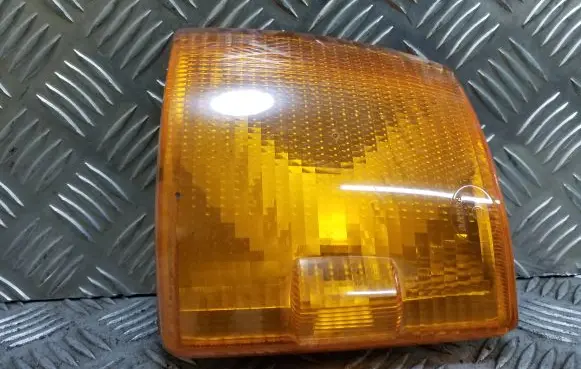Volkswagen Transporter - Caravelle T4 Front indicator light 136405