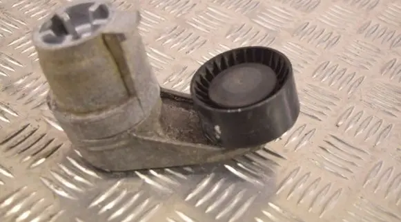 BMW 5 F10 F11 Generator/alternator belt tensioner 7599097
