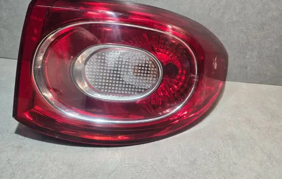 Volkswagen Tiguan Rear/tail lights 5N0945258C