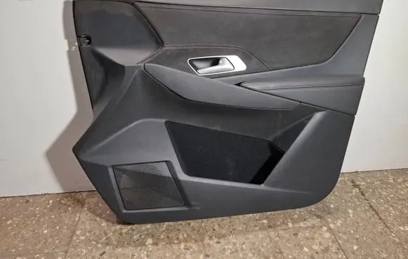 Citroen DS7 Crossback Front door card panel trim 1945927X FM528291