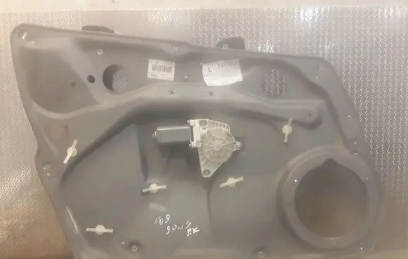 Mercedes-Benz A W169 Front door electric window regulator A1697202979 1697202979