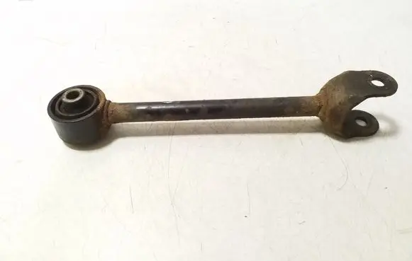 Rear control arm