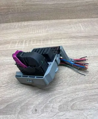 Opel Meriva A Fuse module 93363150