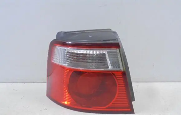 KIA Carens I Rear/tail lights OK2FB-51140L