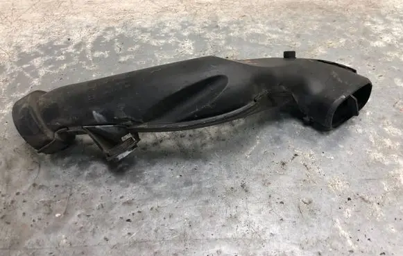 Volkswagen New Beetle Air intake hose/pipe 1C0129609B