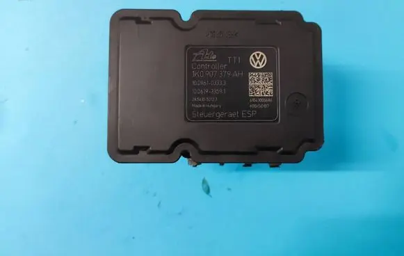 Volkswagen Golf VI ABS Pump 1K0907379AH 1K0614517AS 10096103333