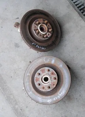 Mazda CX-7 Front wheel hub 173KM FE27A