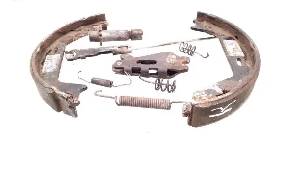 Volvo V70 Brake pads (rear) 
