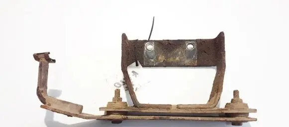 Opel Omega B1 Engine mounting bracket
