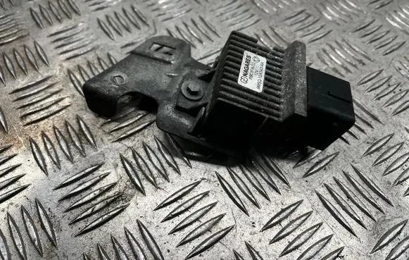 Ford Mondeo MK IV Glow plug pre-heat relay 9M5Q12A343AA 9M5Q12A343 AG9112A692BB