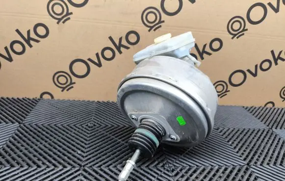 Audi Q7 4M Brake booster 4M0612103A