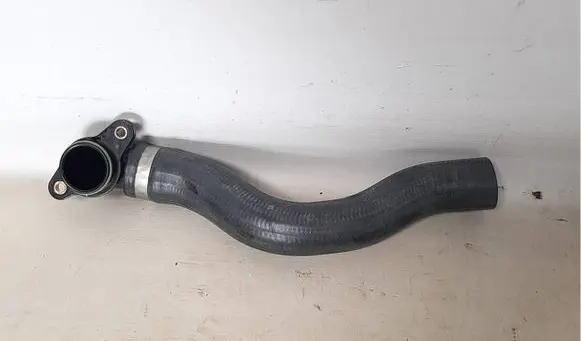 BMW X5 G05 Engine coolant pipe/hose 8664925 13718664925