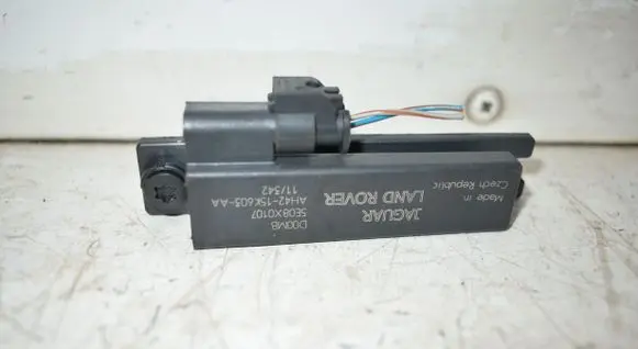 Jaguar XJL Keyless system antenna AH4215K603AA