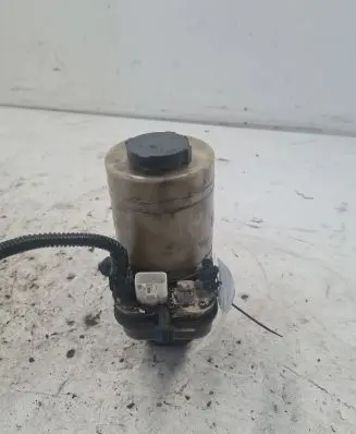 Power steering fluid tank/reservoir