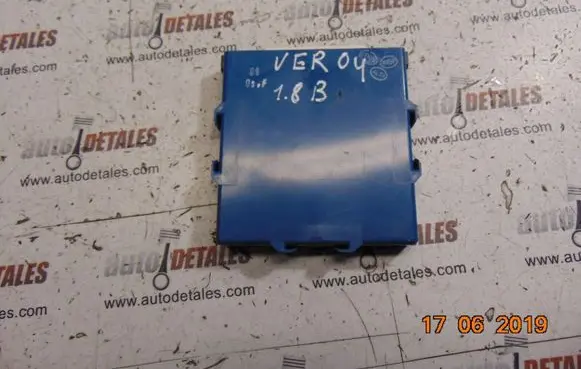 Toyota Corolla Verso AR10 Combustion control unit/module 896180F020