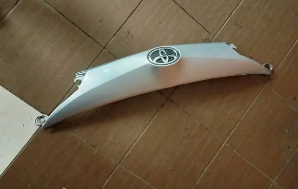 Toyota RAV 4 (XA40) Tailgate trim 7683942030