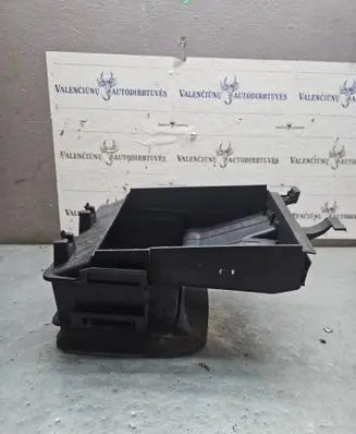 Renault Captur Air intake duct part 215580321R