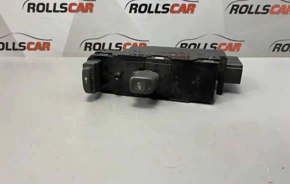 Volvo V70 Electric window control switch 8673187