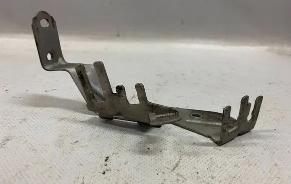 Audi Q7 4M Other engine bay part 06E971497AG