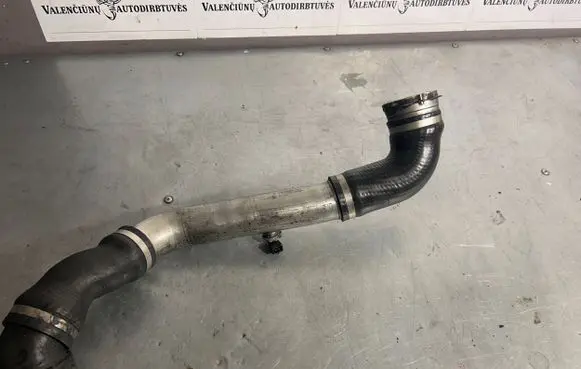 BMW 5 E60 E61 Intercooler hose/pipe 7790130 10305917
